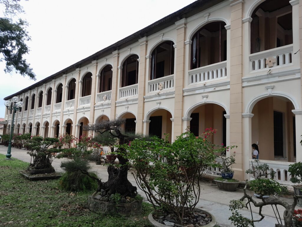 Tiểu chủng viện Làng Sông